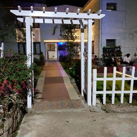 Hotel Seven Roads 科代卡纳尔 外观 照片